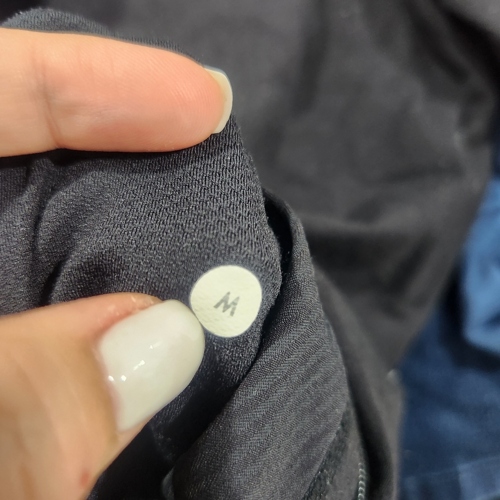 Lululemon Black Pre Post Jacket First Release Med… - image 7